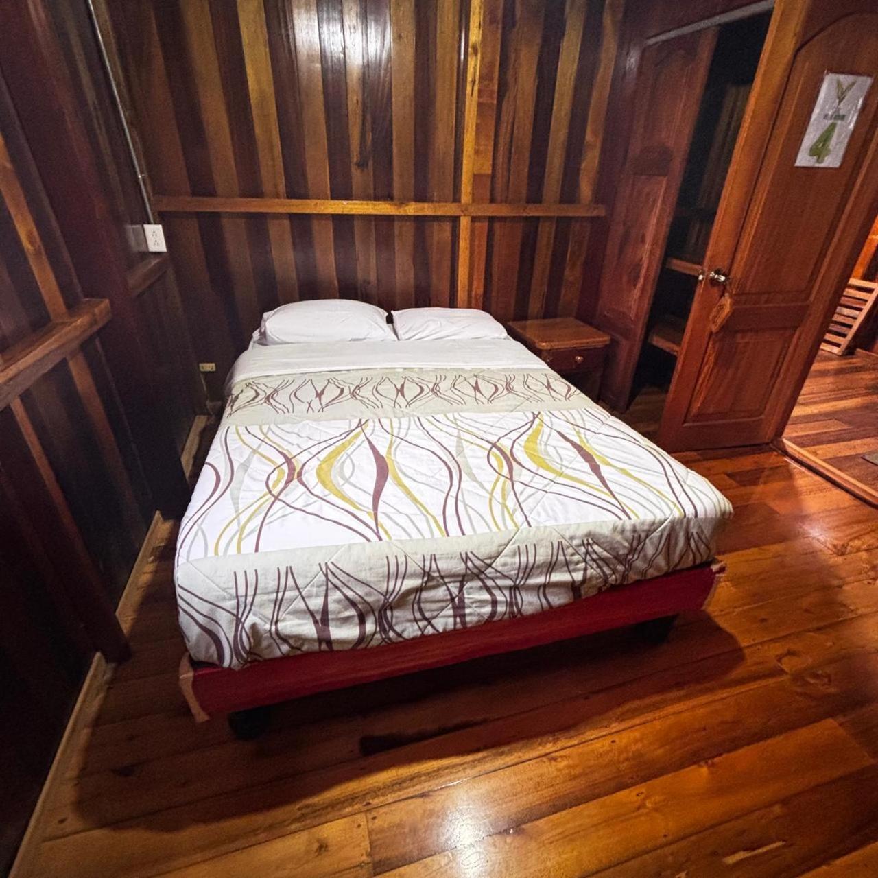 מינדו Hostal Vista Verde מראה חיצוני תמונה
