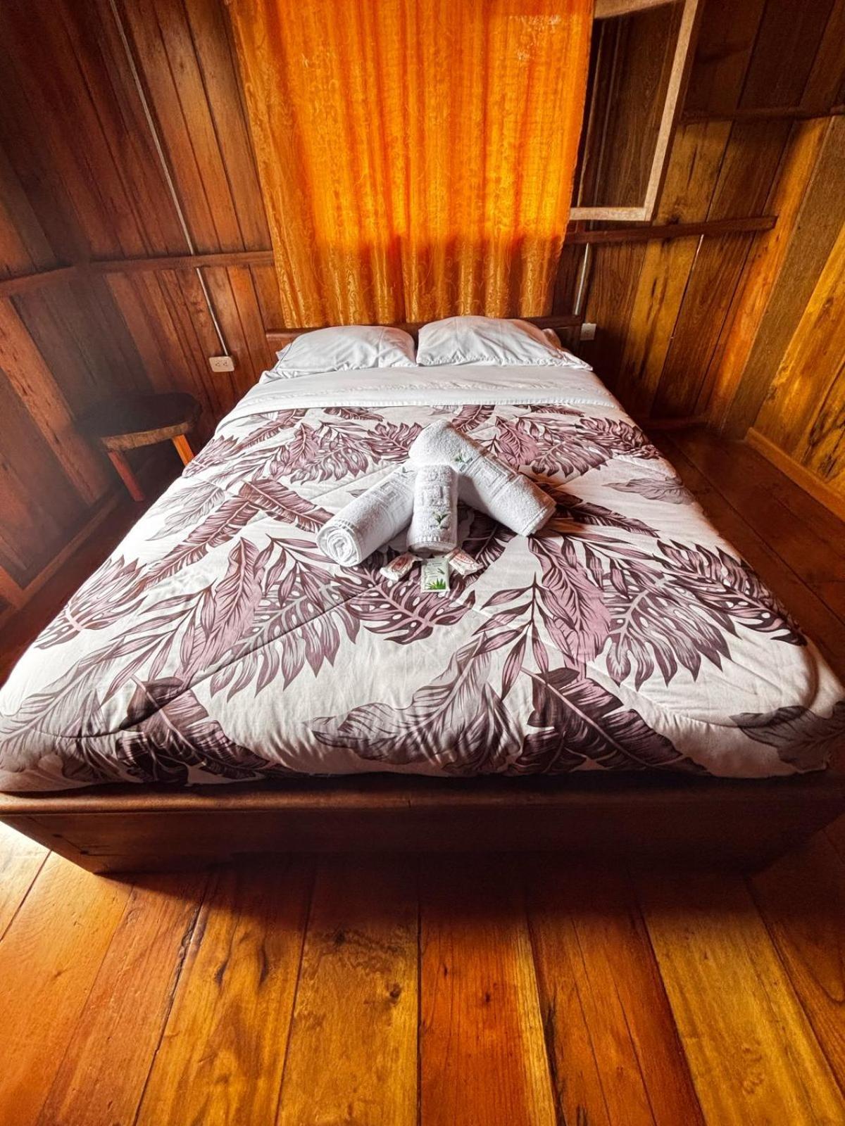 מינדו Hostal Vista Verde מראה חיצוני תמונה