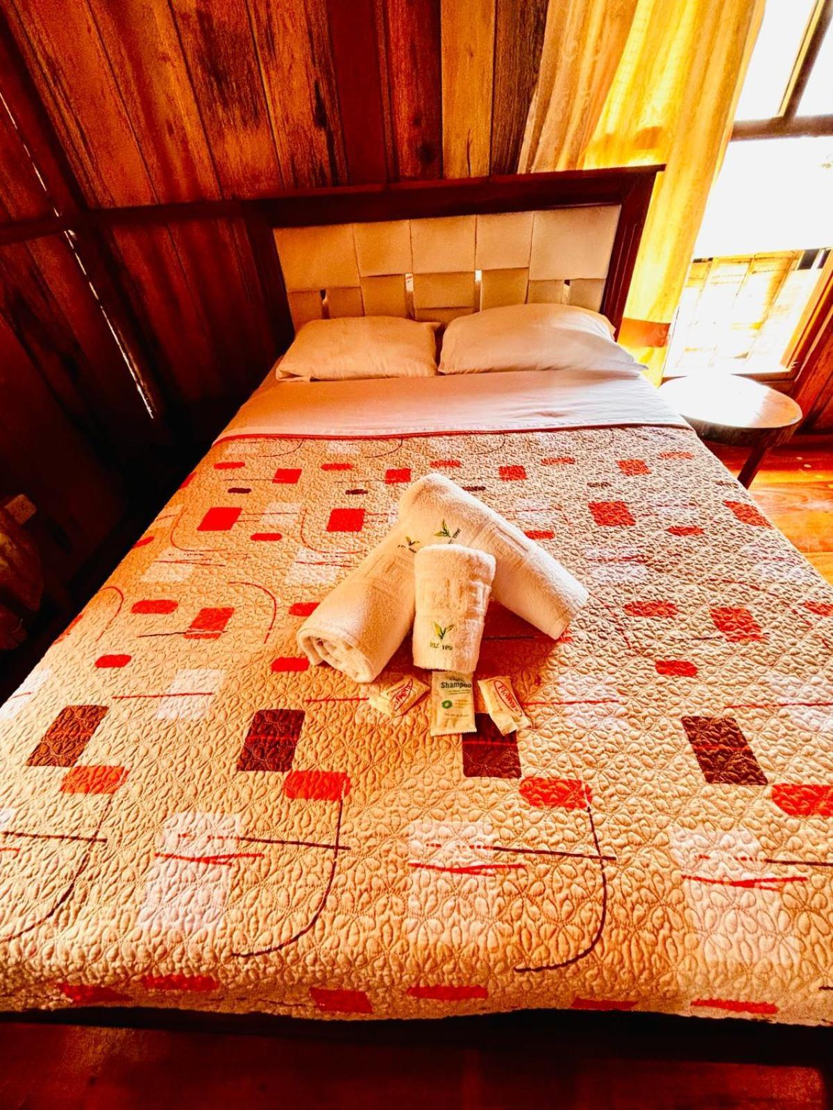 מינדו Hostal Vista Verde מראה חיצוני תמונה